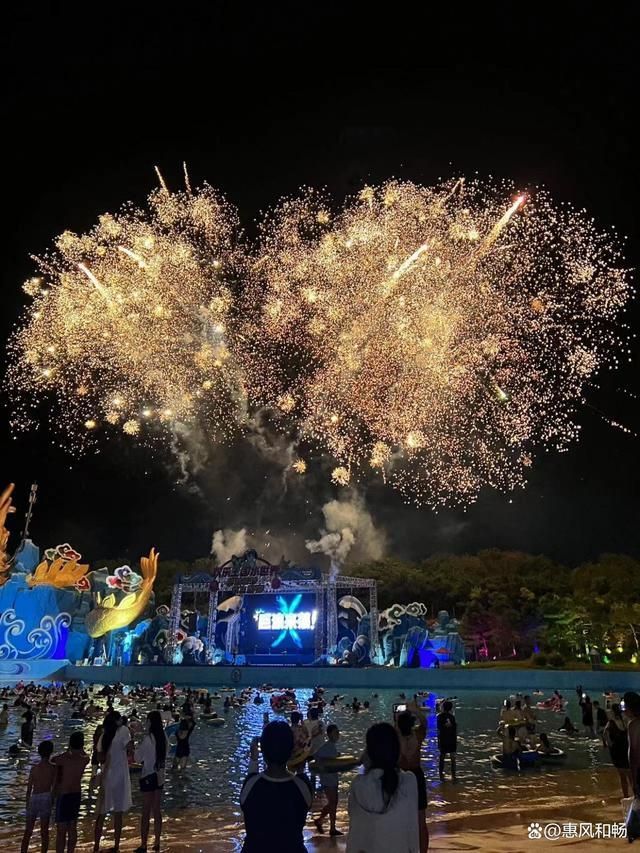 快来吧!凉爽无忧水世界