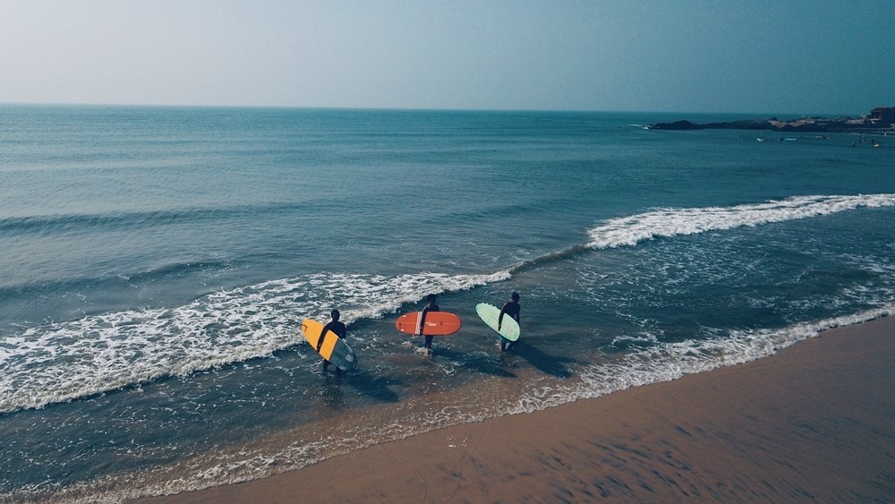 2024国内4大冲浪圣地推荐！解锁王一博同款《夏日冲浪店》一起乘风破浪！万宁市旅游攻略-游侠客旅行(图14)