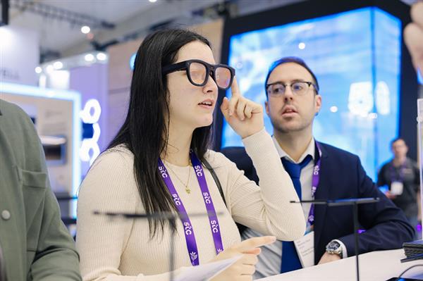 TCL实业登陆MWC 2024：多款移动智能终端产品亮相 擘画移动智能生活新蓝图(图6)