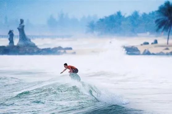 在夏天结束前一起去冲浪旅行吧(图17)