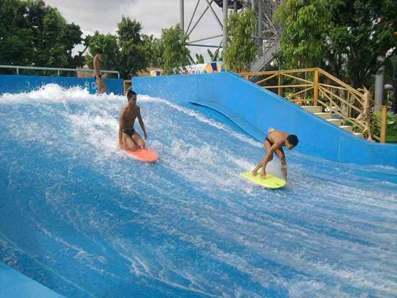 80、90后的精神乐园：网吧与“网上冲浪”的那些年