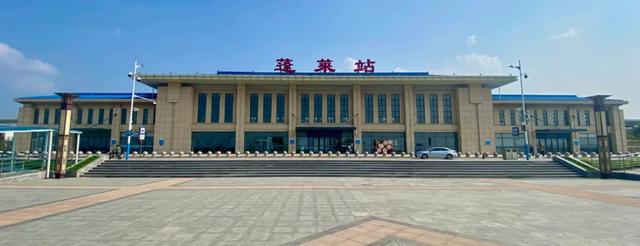 途经青岛今天正式开通！山东多地网友沸腾了！不少人一早赶来体验……(图13)