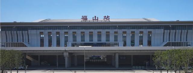 途经青岛今天正式开通！山东多地网友沸腾了！不少人一早赶来体验……(图17)