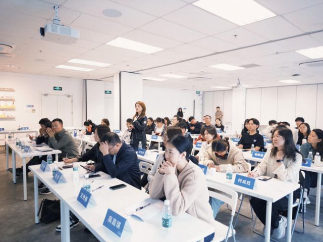 中国政法大学走进水滴公司开展MBA移动课堂(图5)