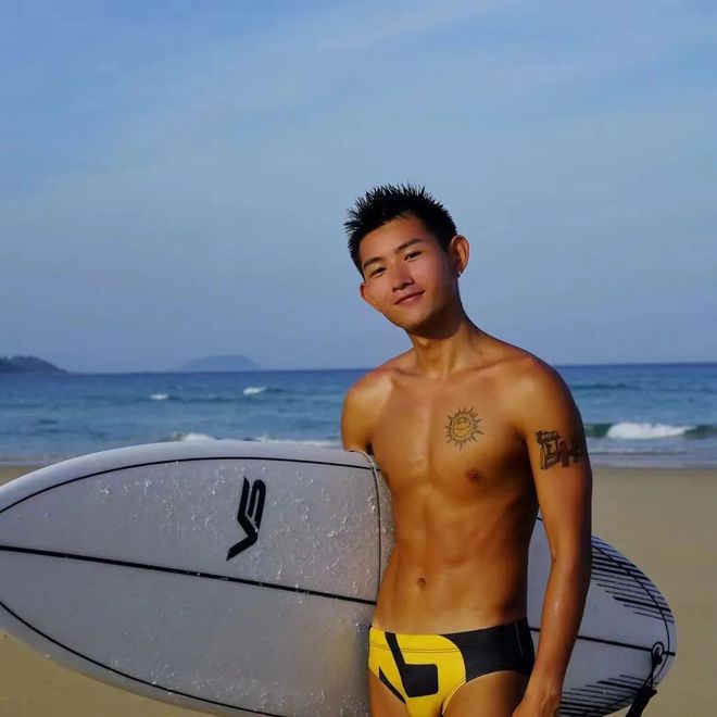 浪起来成为驾驭海浪的那个人(图54)