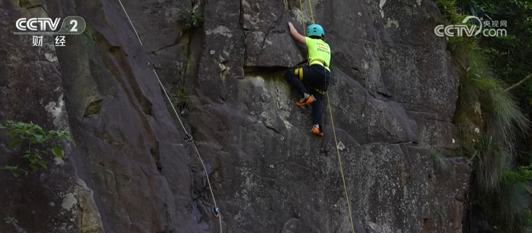 室内乐园、体育培训、新兴运动人气爆增 暑期消费火热助燃“夏日经济”(图3)