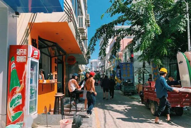 小渔村摘得“中国冲浪第一村”头衔靠的究竟是啥？