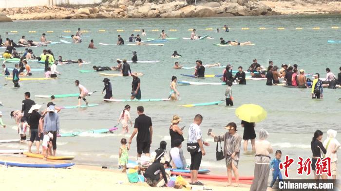 看环球传媒网关注实况微信