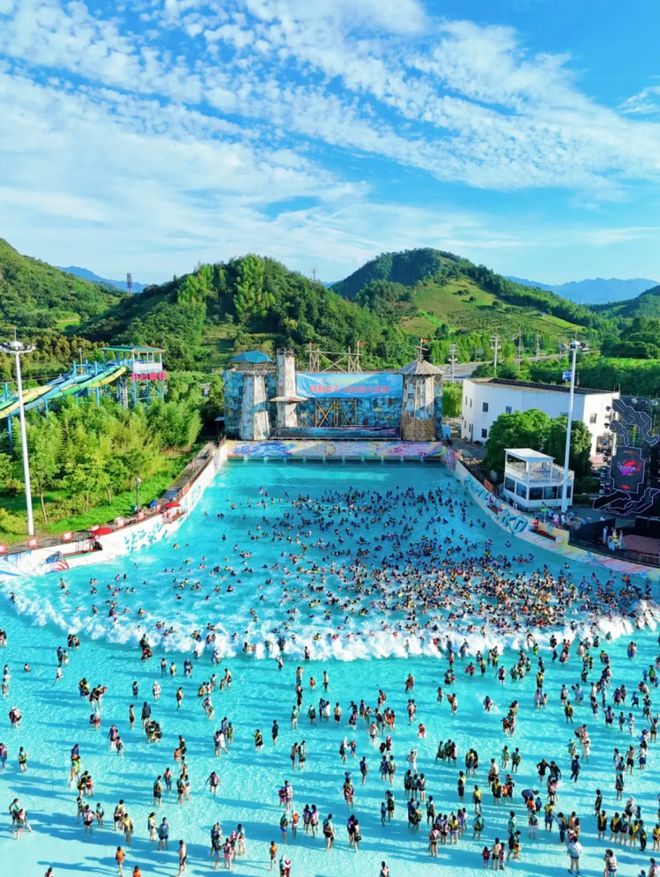 盘点10种小型水上乐园游乐项目最后一款被问爆了！！！(图9)