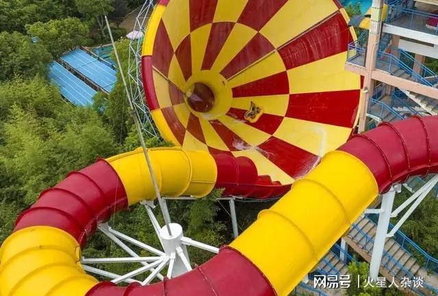 亚洲第一大水上乐园：游客281万人次领先三亚亚特兰蒂斯水世界(图2)