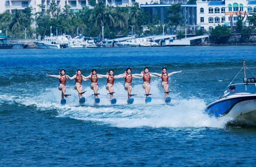 全球頂尖選手逐浪海口灣 2024尾波（沖浪）世界杯開幕