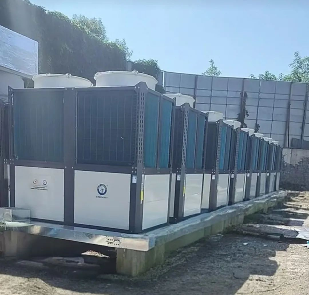 又到“温泉季”温泉采用空气能热水系统省心又省力！