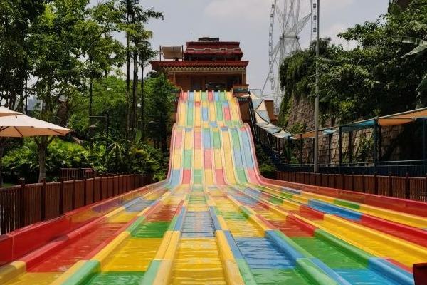 2024寒假亲子冒险：在巴厘岛的绝美冲浪与火山探险之旅