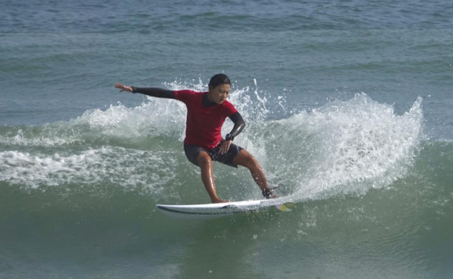 2024年全国冲浪冠军赛在海南万宁日月湾开赛(图4)