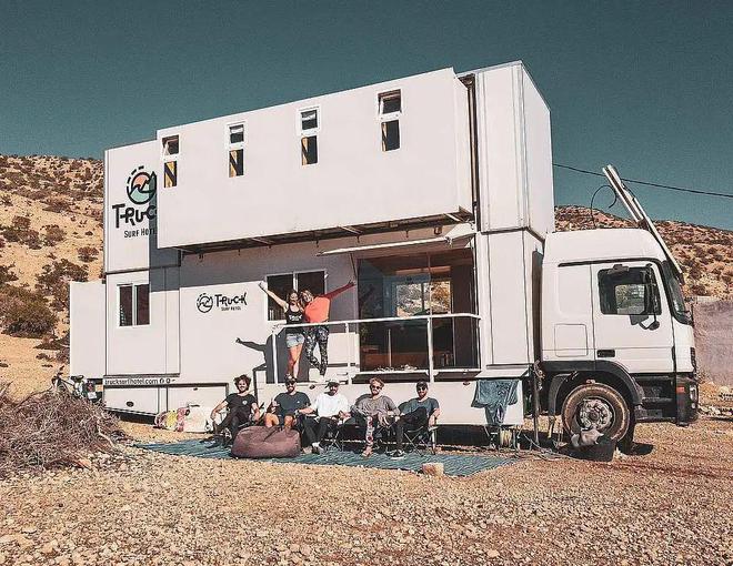 用奔驰重卡打造双层移动酒店爽玩7天6晚冲浪之旅(图3)