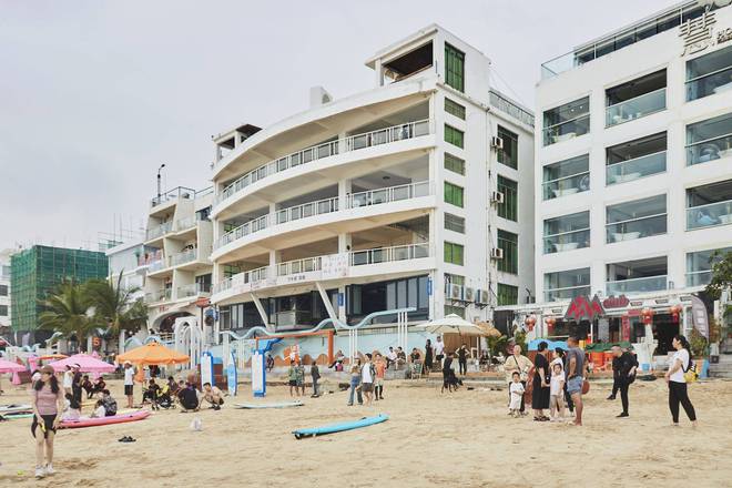 三亚后海村被誉为“中国冲浪第一村”深受年轻人们的喜爱(图10)