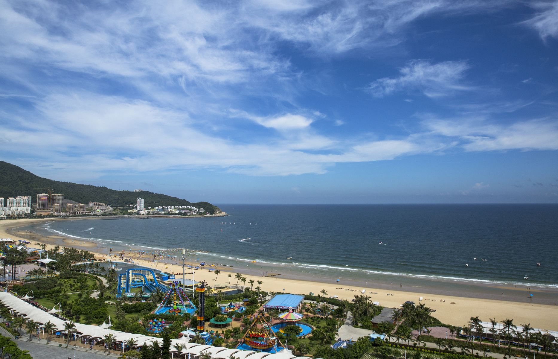 三亚后海村既有都市的激情又有乡村的淳朴深受年轻人们的喜爱