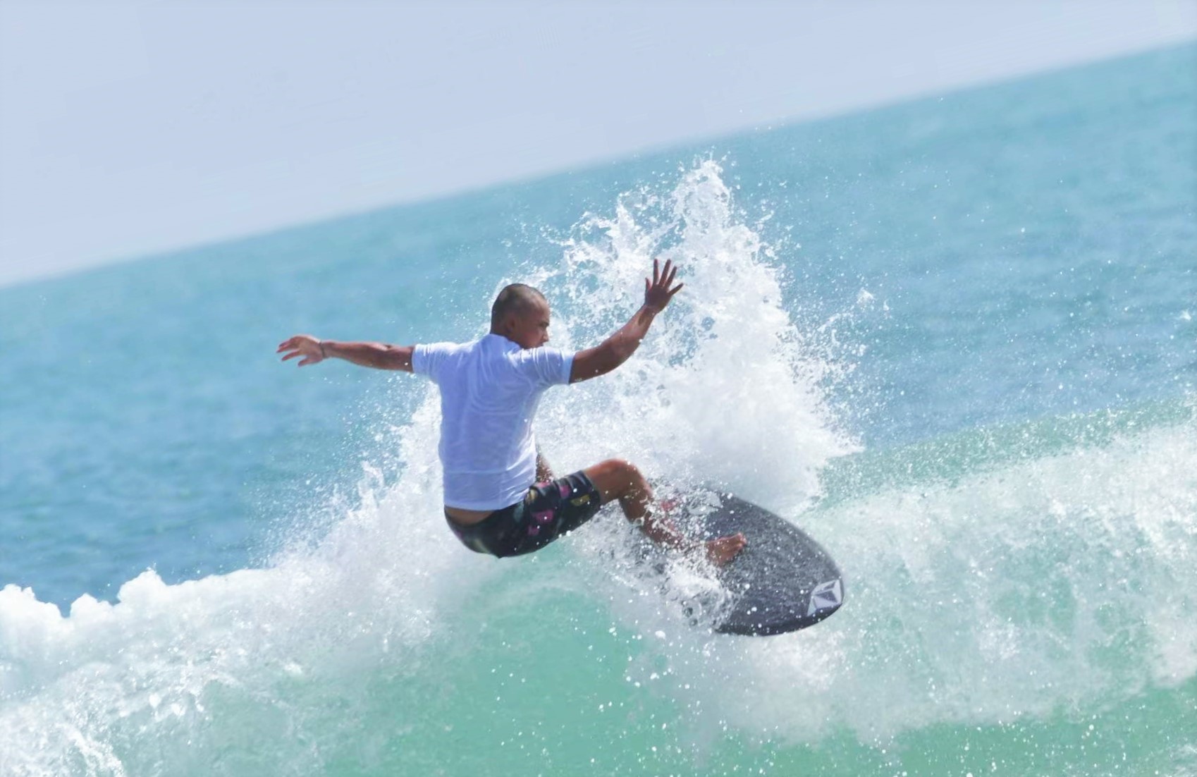 三项国内冲浪大赛万宁日月湾开赛(图3)