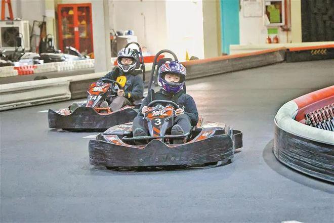 又潮又好玩！在深过年“解锁”冲浪、卡丁车(图2)