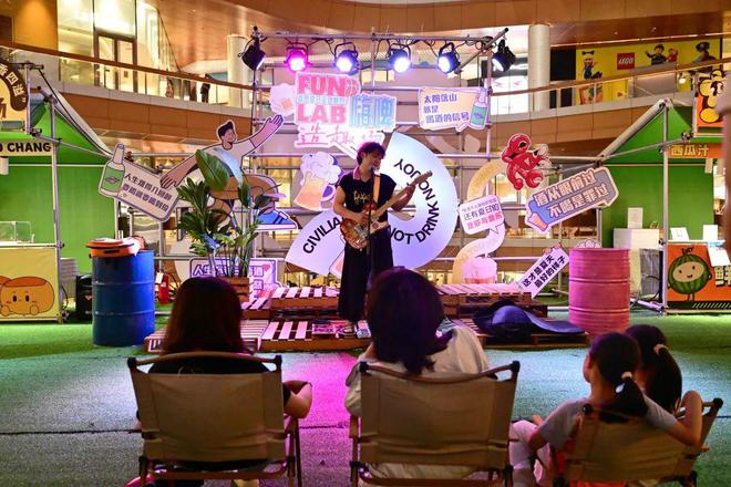 去上海久光中心玩水！水上赛道、急速滑梯、挑战冲浪……超1000平方米的水上世界等你来→(图5)