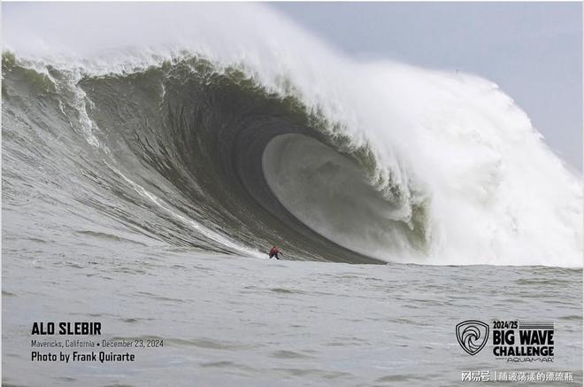 史诗级壮观！美国冲浪者成功骑上了浪高约33米的创纪录的巨大海浪