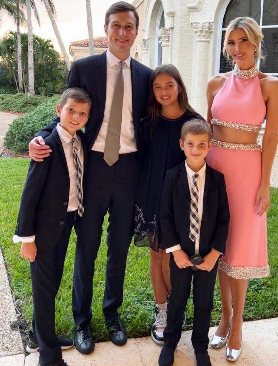 伊万卡开心玩冲浪又瘦又美无一丝赘肉远离政坛生活照样精彩(图9)