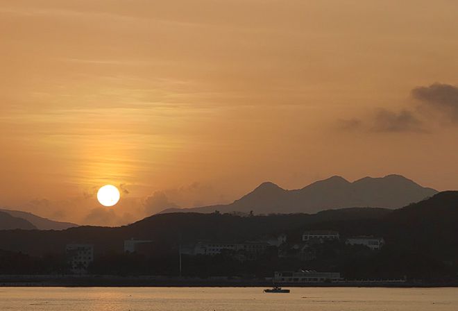 东海之滨日出之际大海的壮阔令人心潮澎湃(图2)