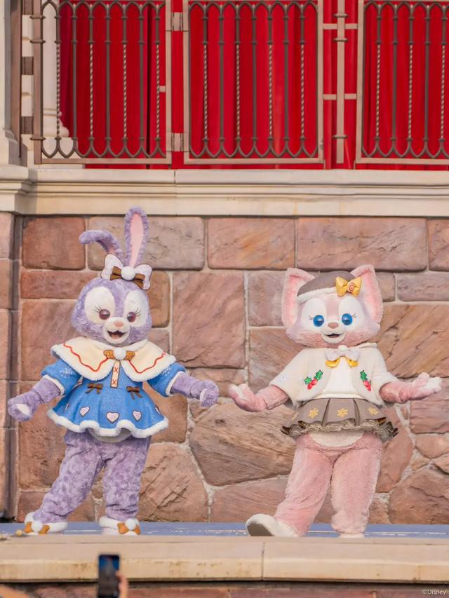 一年赚了362亿元的迪士尼要用邮轮收割年轻人(图8)