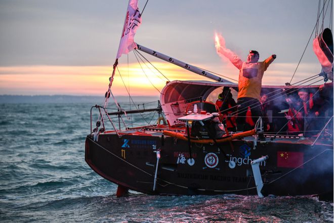 兴轮助力！共同见证中国船长登顶“海上珠峰” 航运界(图2)