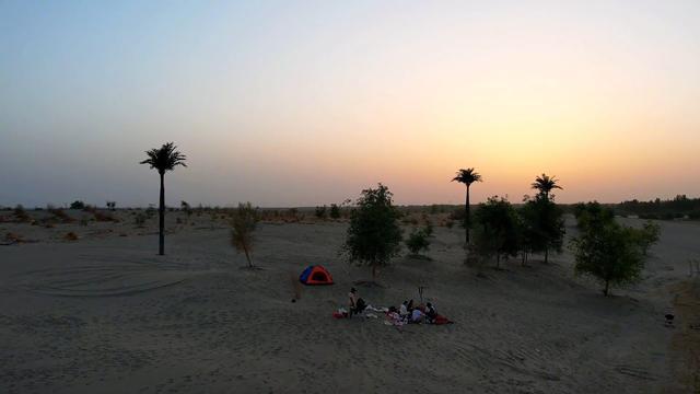 塔克拉玛干锁边是怎样做到的？意义是什么？(图16)