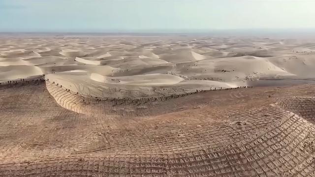 塔克拉玛干锁边是怎样做到的？意义是什么？(图18)