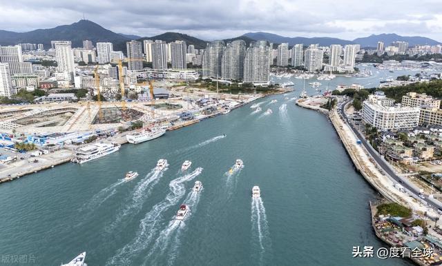 三亚湾海域春日盛景：游艇冲浪成新宠错峰游客乐享海天盛宴！(图8)