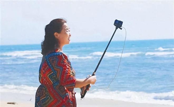 5年后再看60岁“自驾游阿姨”苏敏才彻底明白什么叫相由心生