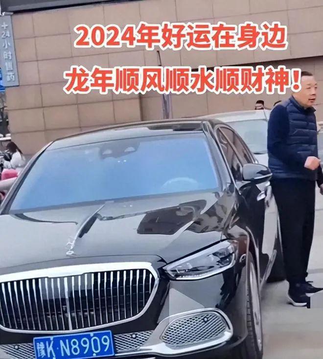 刘强东与雷军：冰上漂移与沙漠冲浪霸总们的越野车库太惊艳！(图2)