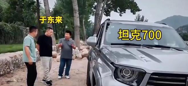 刘强东与雷军：冰上漂移与沙漠冲浪霸总们的越野车库太惊艳！(图11)