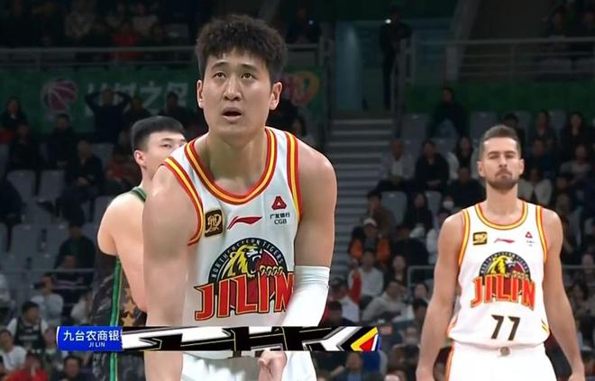辽宁男篮37分大胜全队42次助攻赵继伟10+15张镇麟19+4！(图2)