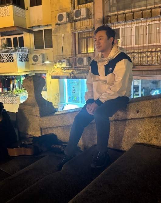 张颂文有新进展！现身澳门被撞见眼睛发红拒绝回应负面传闻(图12)