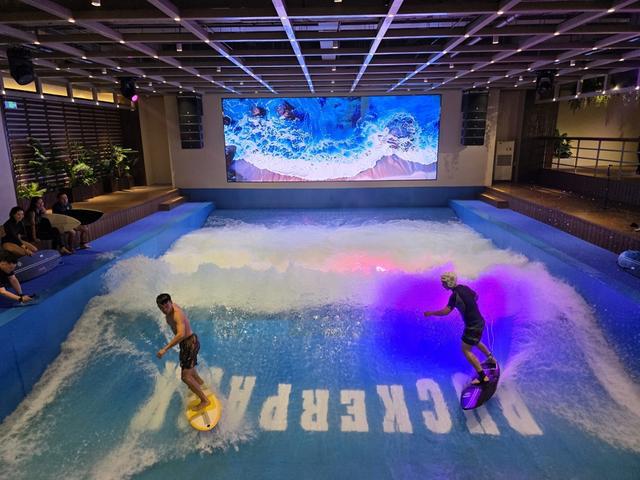 当城市跃入深蓝：洛克公园水世界开启都市海洋运动新图景(图3)