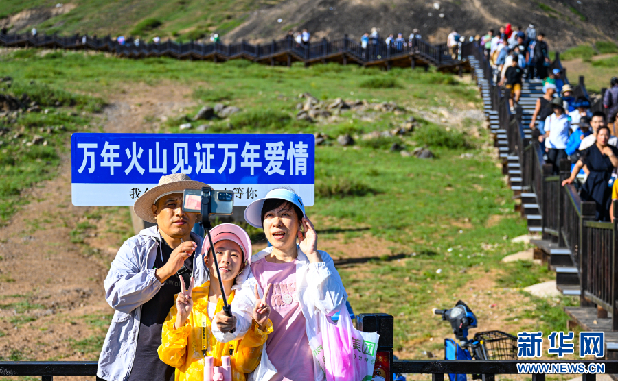 “歌游内蒙古”亮相莫干山：北疆风情淬染江南山水间(图7)