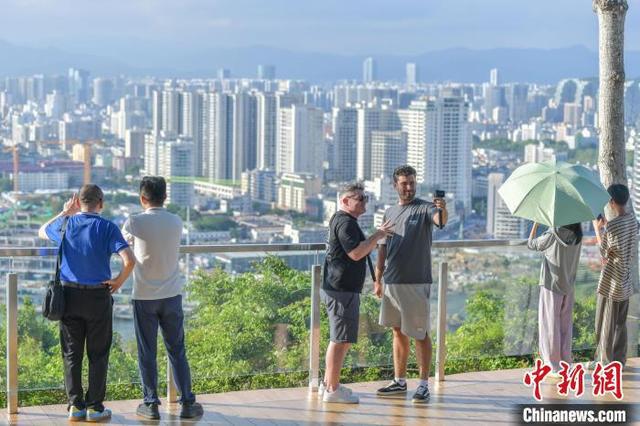 “洋网红”兄弟用文旅视频拼出真实中国：“这些应该被世界看见”(图1)