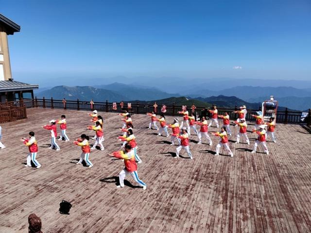 眉县文化旅游发展大会暨第十四届太白山旅游登山大会启动(图3)