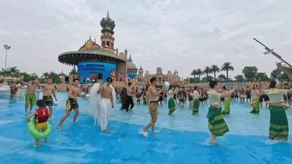 陕西西咸新区泾河新城乐华城88℃温泉乐园夜场归来！11小时玩水不重样！(图6)