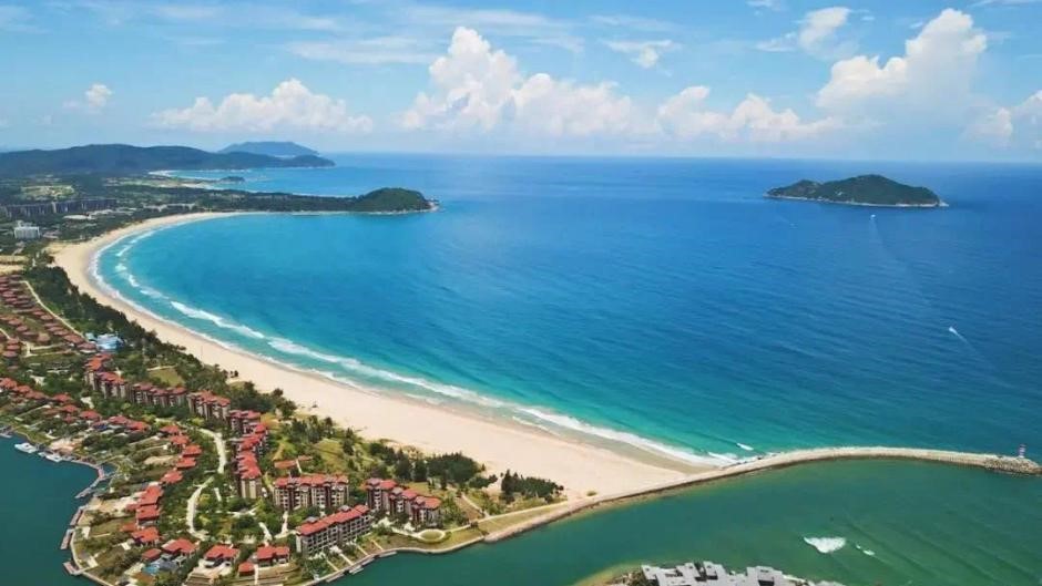 中国几乎零差评的十座旅游城市争取每年去一个(图1)
