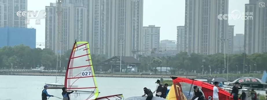 “凉”机释放消费新热潮皮划艇、桨板、电动冲浪板轻量便捷装备订单攀升(图7)