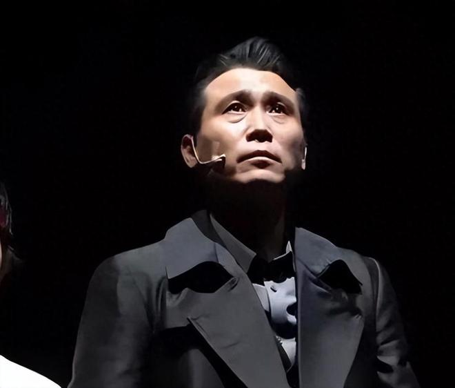 万万没想到！朱媛媛头七李乃文舞台缅怀被指责辛柏青无辜躺枪