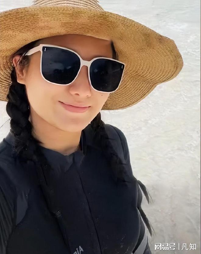 27岁女孩被蛇咬身亡后续：生活照曝光家属透露更多细节 官方通(图3)