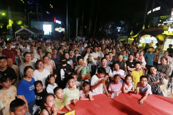 暑期旅游火热 涪陵一景区成为热门度假目的地