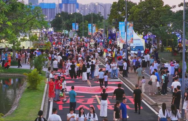 曝光度加强 美誉度提升 消费力拉满！欢乐节为海口注入“三重动力(图11)