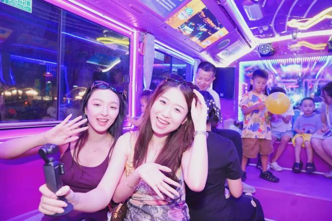 曝光度加强 美誉度提升 消费力拉满！欢乐节为海口注入“三重动力(图6)