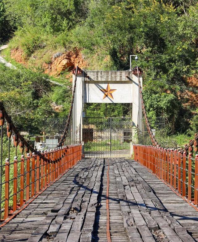 最适合老年人开车自驾的10条秋游路线路况好风景美！(图2)